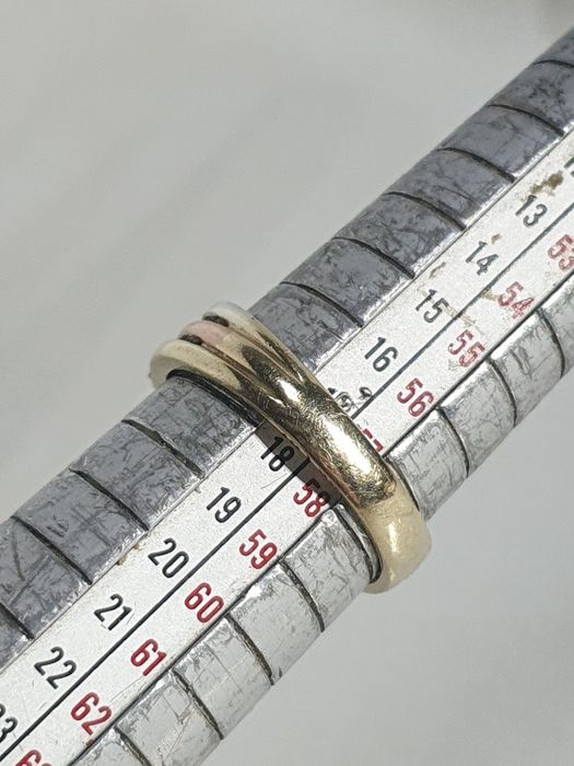 Inel din aur de 9K în trei culori, cu diamante naturale – 3,81 g