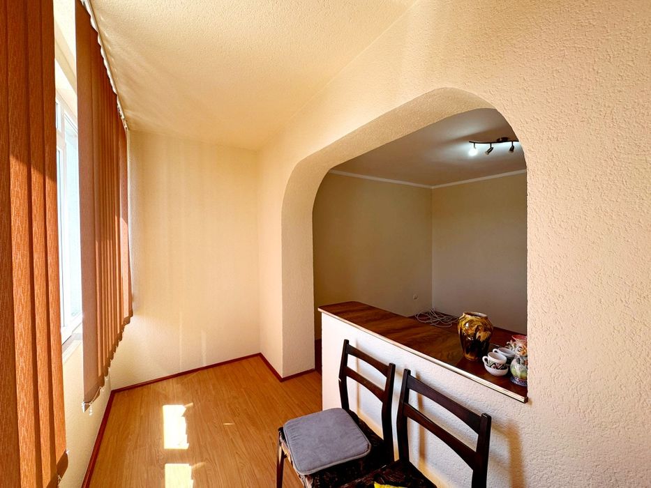 Inchiriez apartament cu 2 camere langa Stadionul UTA la etajul 1