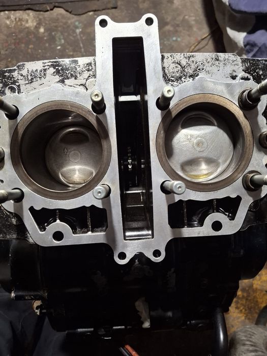 Motor Yamaha XS400.12E