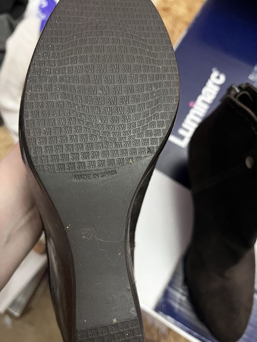 Продам женские ботинки 37 размер