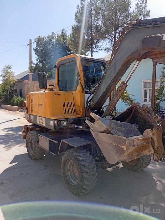 Ekskavator Volvo sotiladi