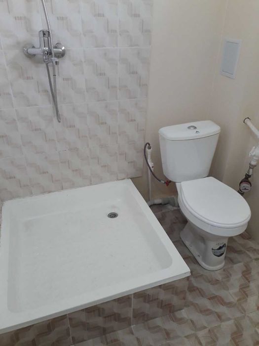 Срочно 3 хонали квартира сотилади