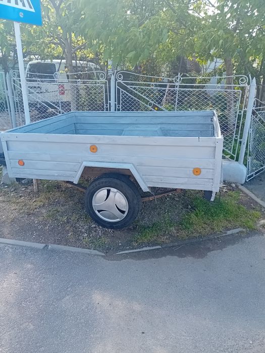 Vand remorca auto nova