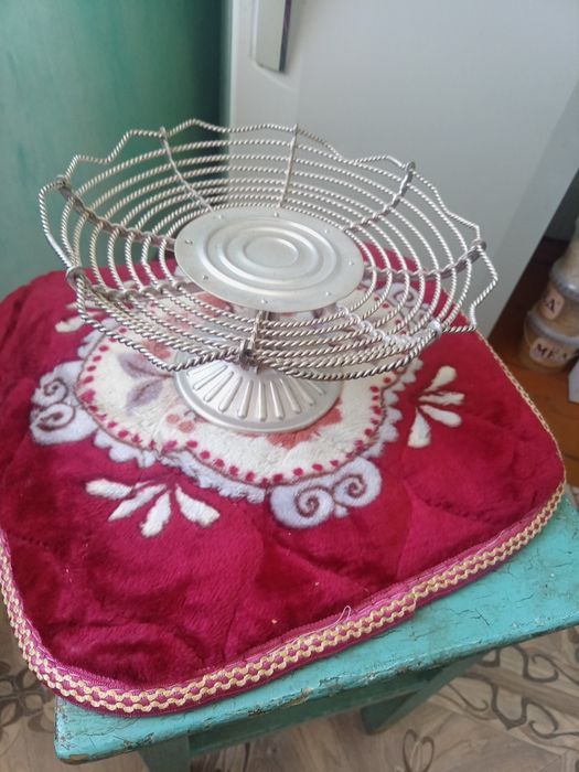 Фруктовница ваза ( старинная)