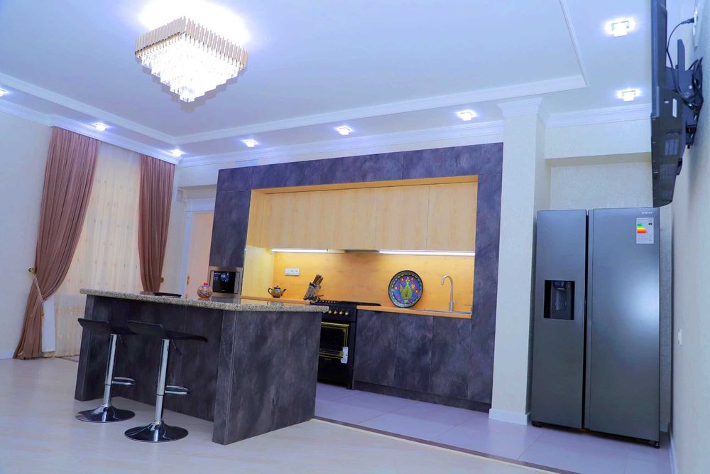 Стильная дизайнерская 3-комнатная квартира Премиум Люкс в самом Центре