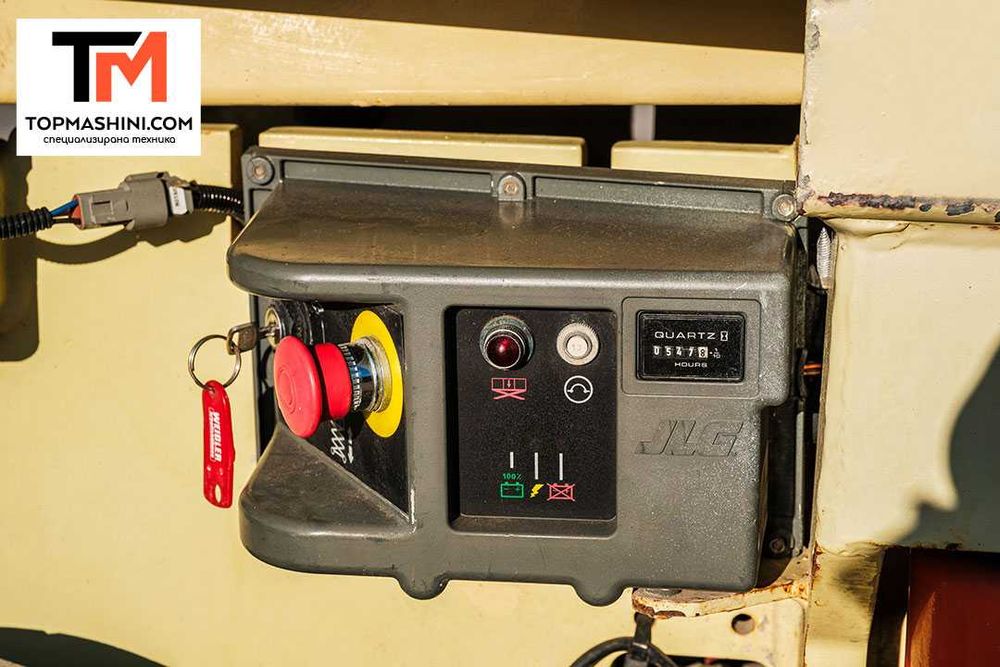 Ножична вишка JLG 2030 ES