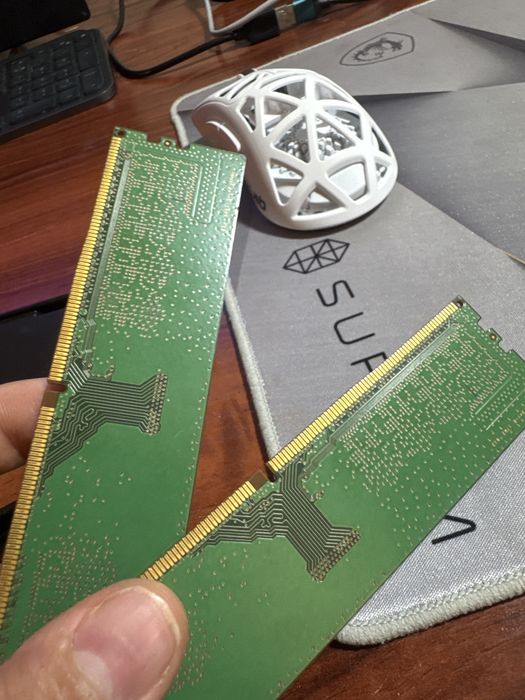 DDR4 8GB Samsung C-Die. 1x8gb
