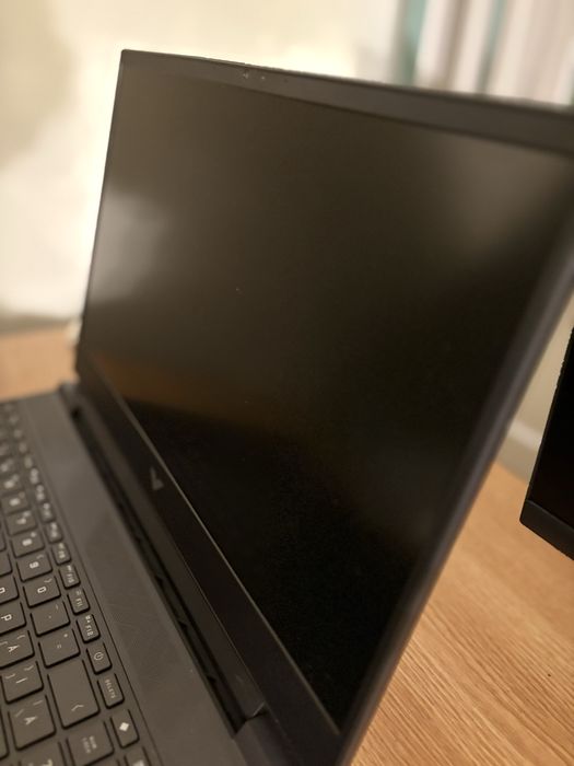 Vand laptop HP victus 16 gb ram