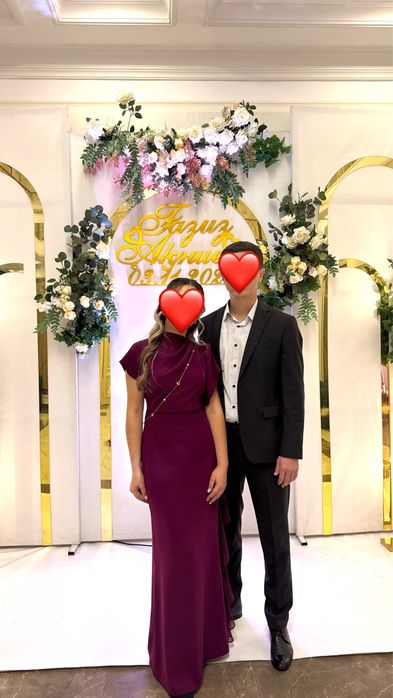 Продам очень красивое нарядное платье