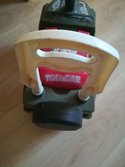 Машинка Толокар продам