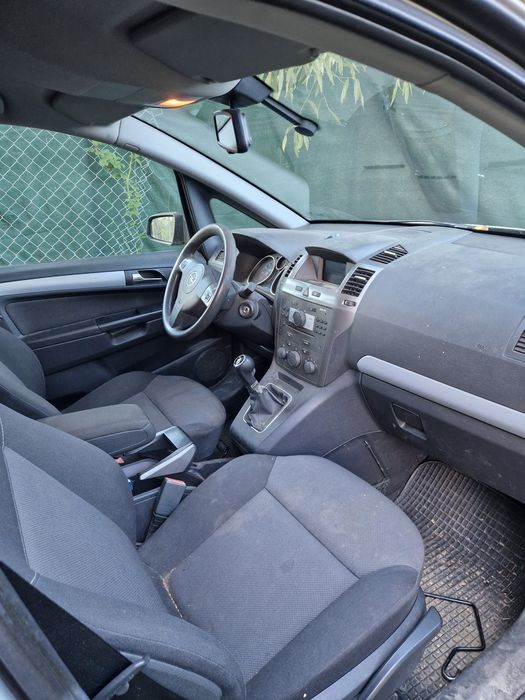 Opel zafira b benzină 1.6