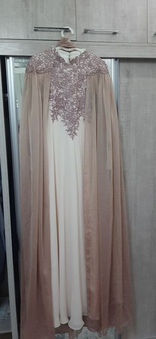 Vecherniy koyne, Веречнее платье