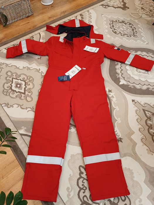 Продам зимний комбез