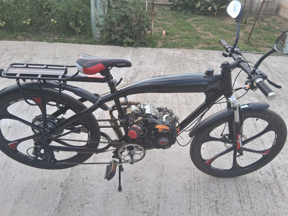 Vand bicicleta cu motor