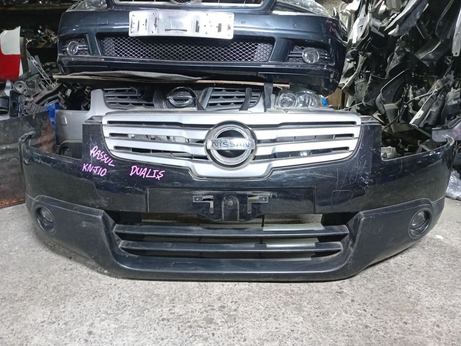 Передний бампер Nissan Qashqai J10