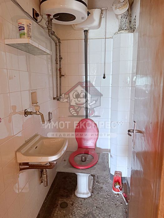 Продава се Многостаен апартамент в Асеновград - 145 кв.м за 725 €/кв.м - Снимка #21