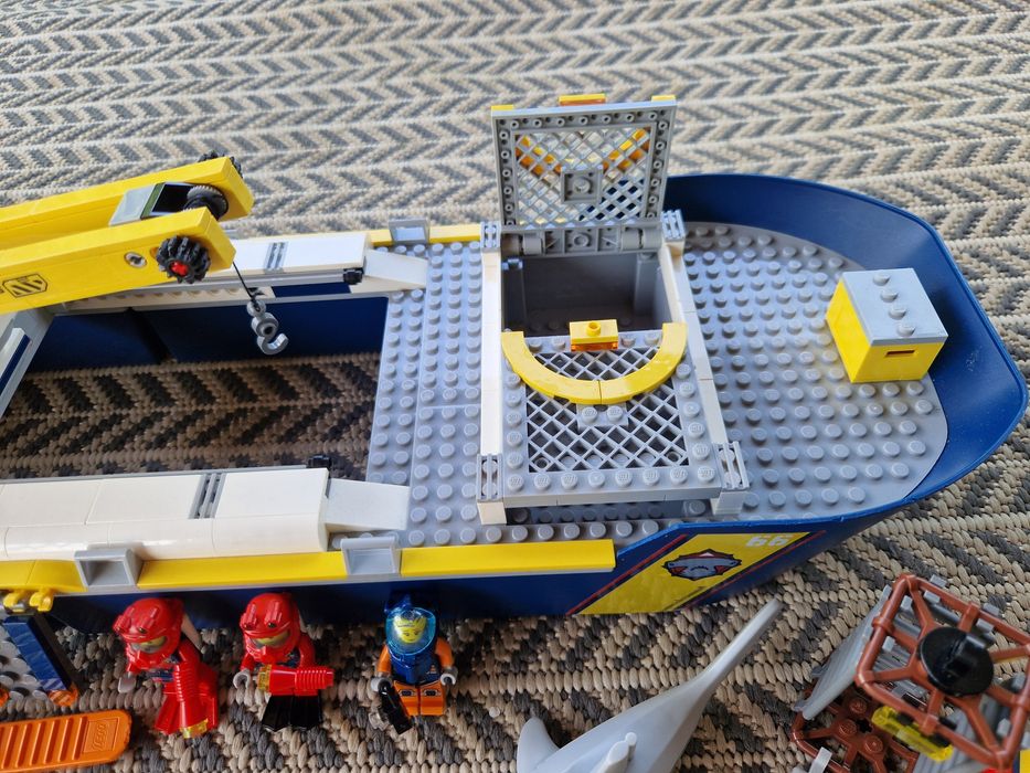 Navă de explorare a oceanului LEGO® City (60266)