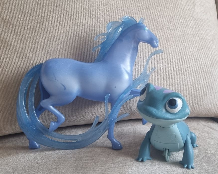 Барби кола и играчки от Леденото кралство 2 - гущерчето Саманта и Конч