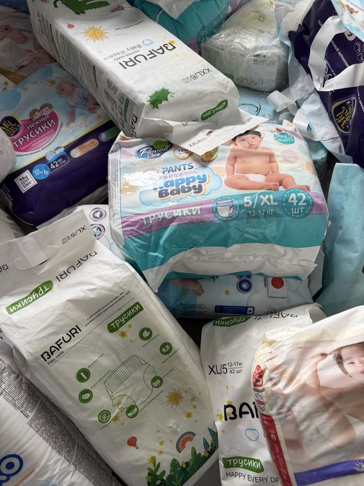 Продам памперсы разные
