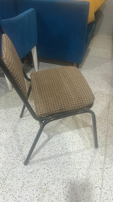 Продам столы и стулья