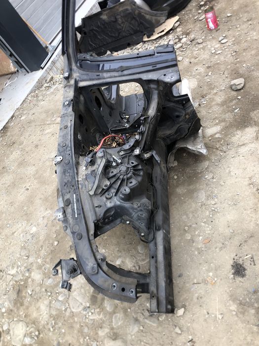 Lonjeron plus aripa interioara si cap prag bmw F06. Seria6 grand coupe