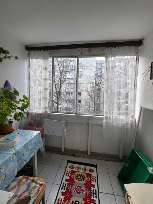 Vand apartament 3 camere Crangasi
