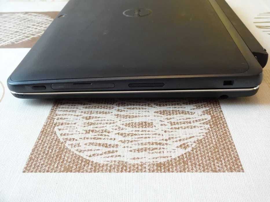 Таблет и Лаптоп 2в1 laptop Dell Latitude 5175 - 12.5"