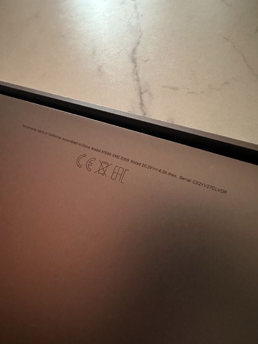 Macbook Pro - Intel Core i9 / 1TB SSD / 32GB RAM
