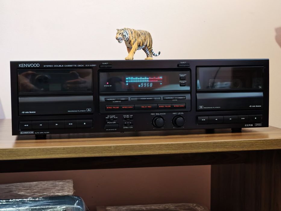 Kenwood KX-W891. Înregistrare/Autoreverse pe ambele părți. Preț fix !