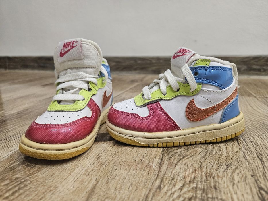 Nike pentru fetite marimea 21