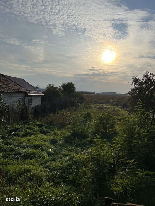 Vand casa in Apahida, zona Centrala, ideal investitie!