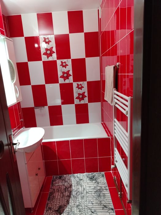 Închiriez apartament 2 camere