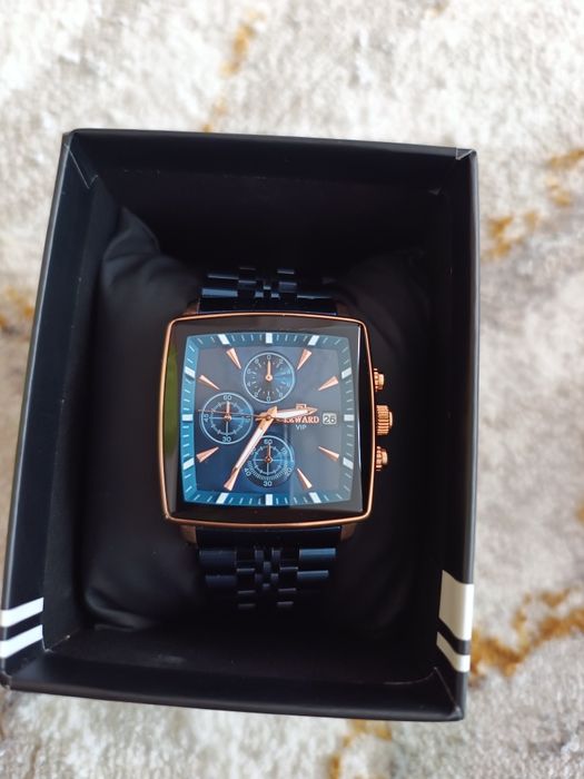 Қол сағат сатылады