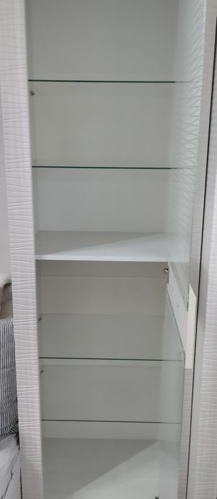 Продам Шкаф витрины