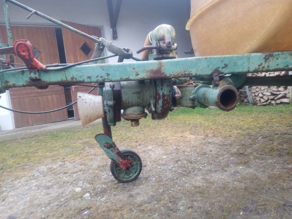 Vidanja  cu pompa  pentru tractor