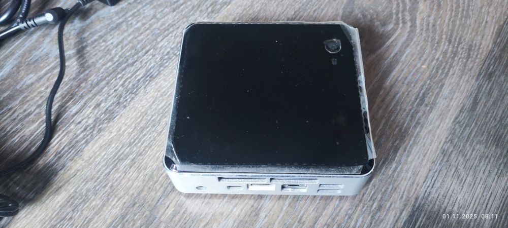 Intel nuc D34010WYK