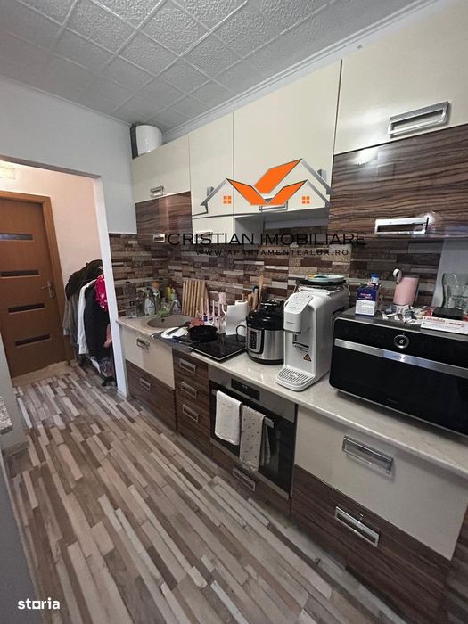 Apartament 3 camere decomandat, finisat, modificat, CENTRU!