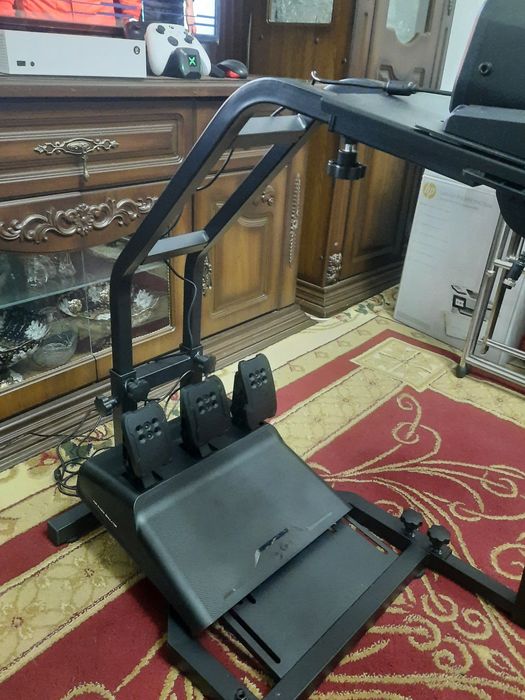 Кокпит, стойка для игрового руля a1