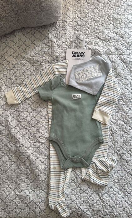 Комплекти на DKNY