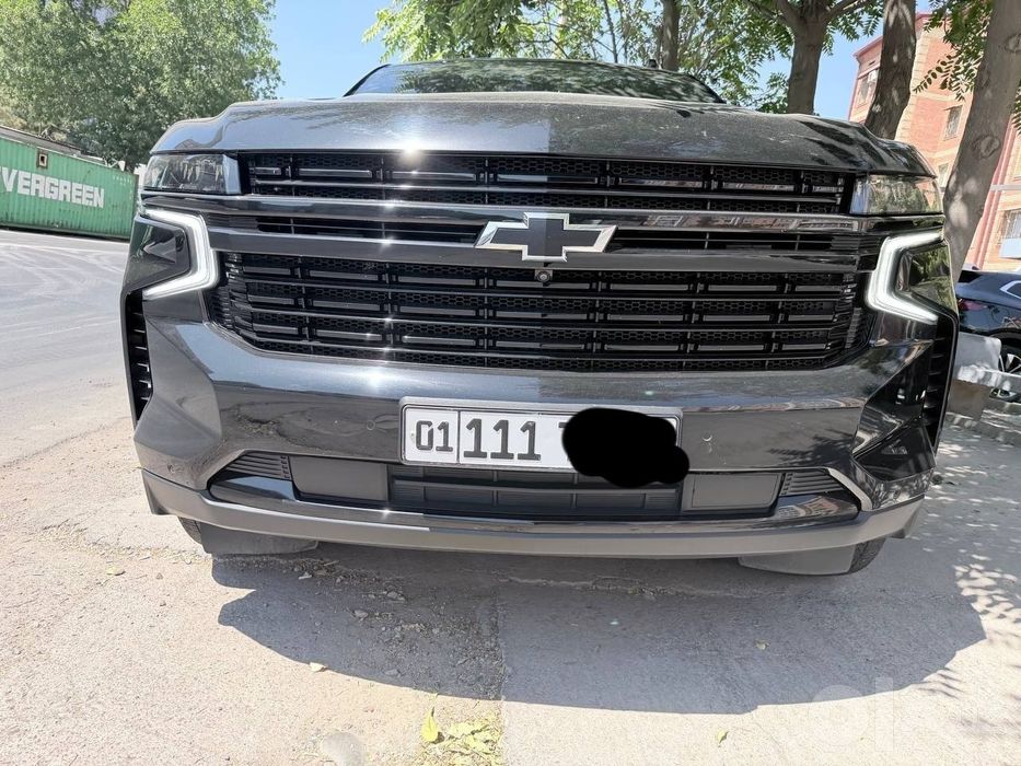 Chevrolet Tahoe 2