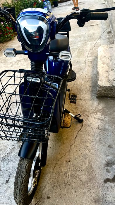 Скутер сотилади холати янги хайдалмаган