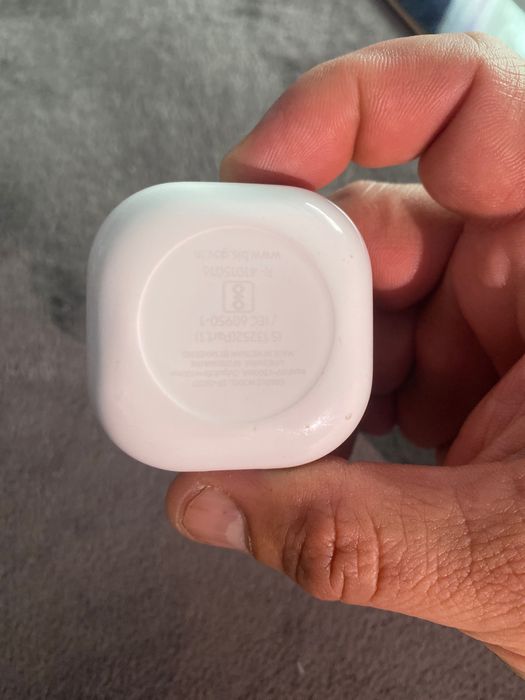 Cutie de casti wireless Samsung (fara casti)