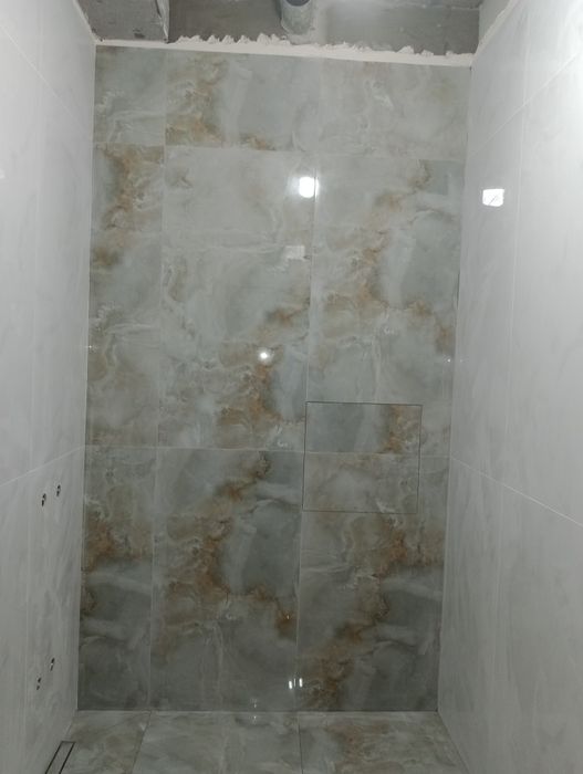 Кафелшик плитичник