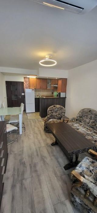 Дава се под наем Тристаен апартамент в София, Света Троица - 70 кв.м за 599 € - Снимка #2