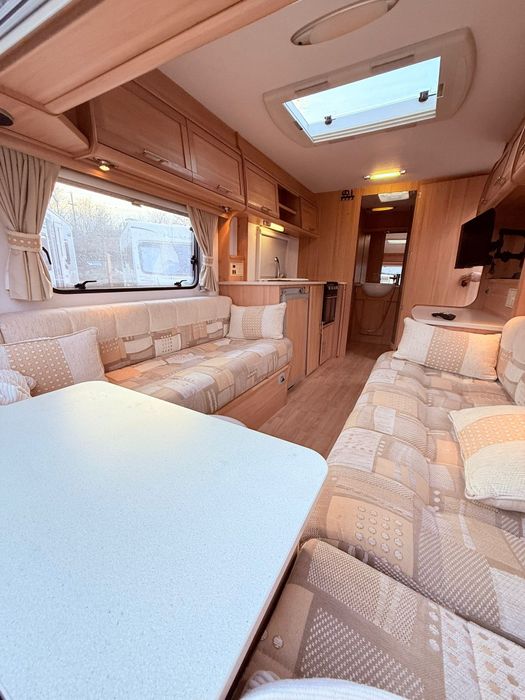 Rulota Avondale Mayfair 470-2  an fabricaţie  2008 inmatriculata Roman