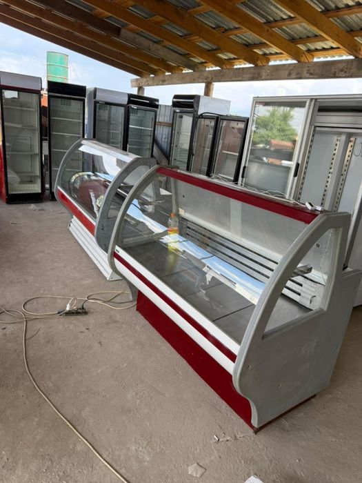 Холодильная витрина