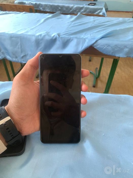 Realme Note.  50