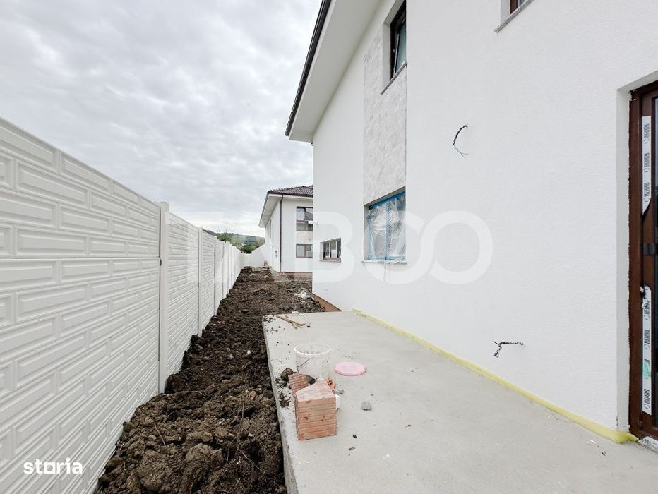 Casa de vanzare cu 4 camere in Floresti zona Muzeul Apei tip duplex