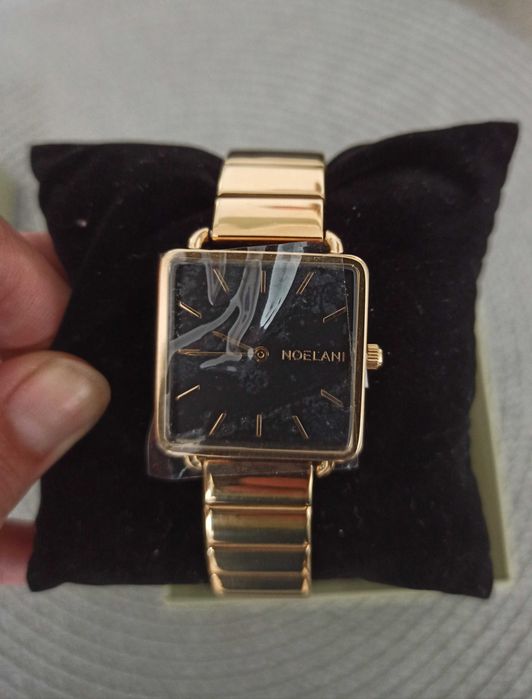 Нов позлатен часовник NOELANI
