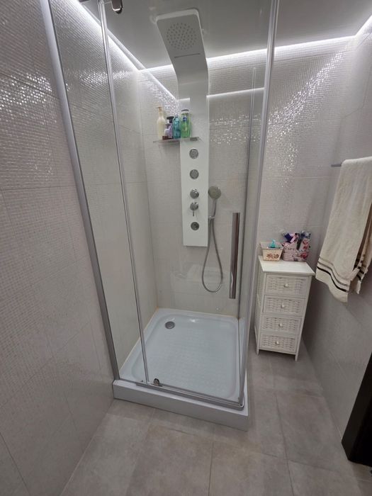 Душевая кабина !